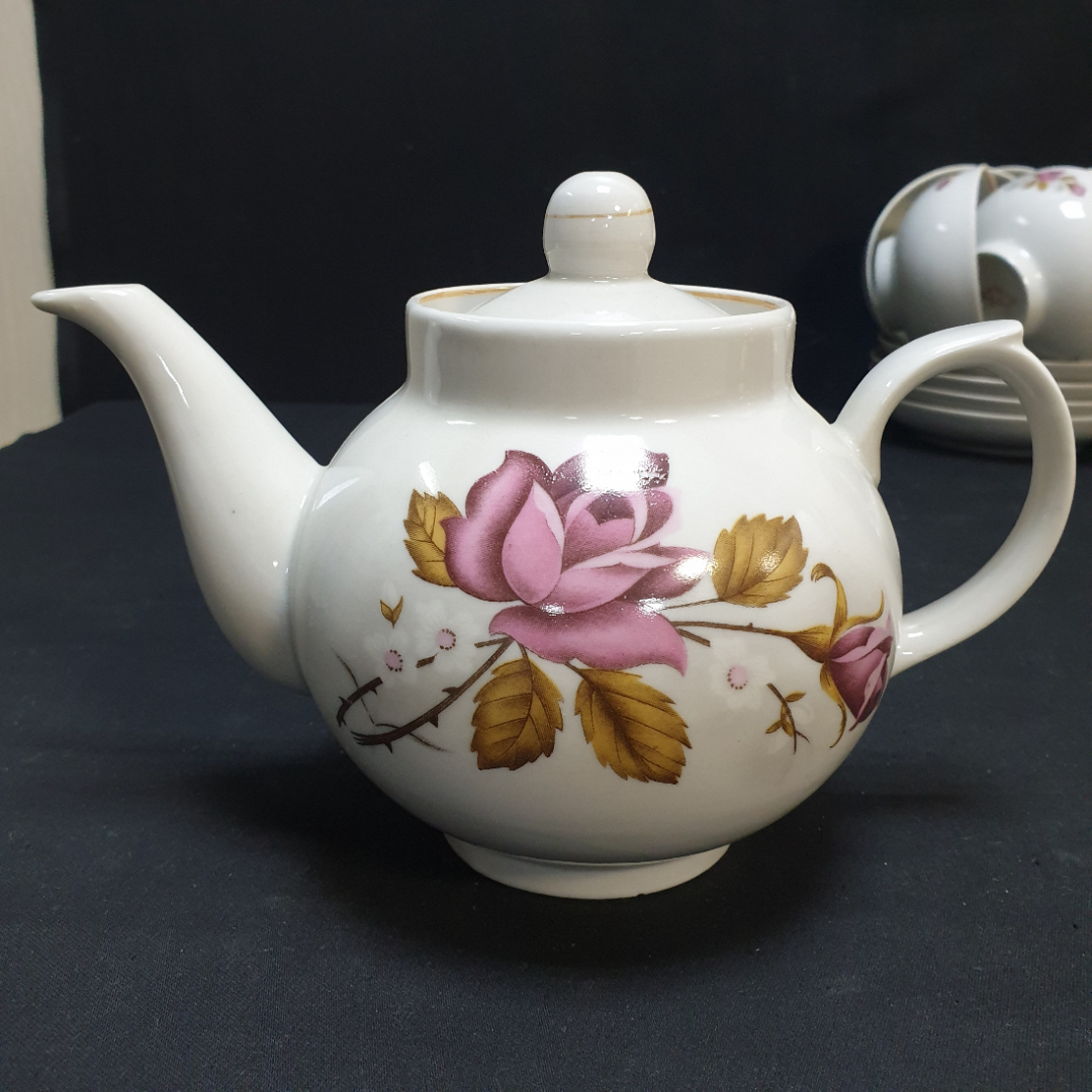 Часть чайного сервиза "Розовая роза", фарфор, СССР, на 5 персон, 12 предметов. Картинка 8